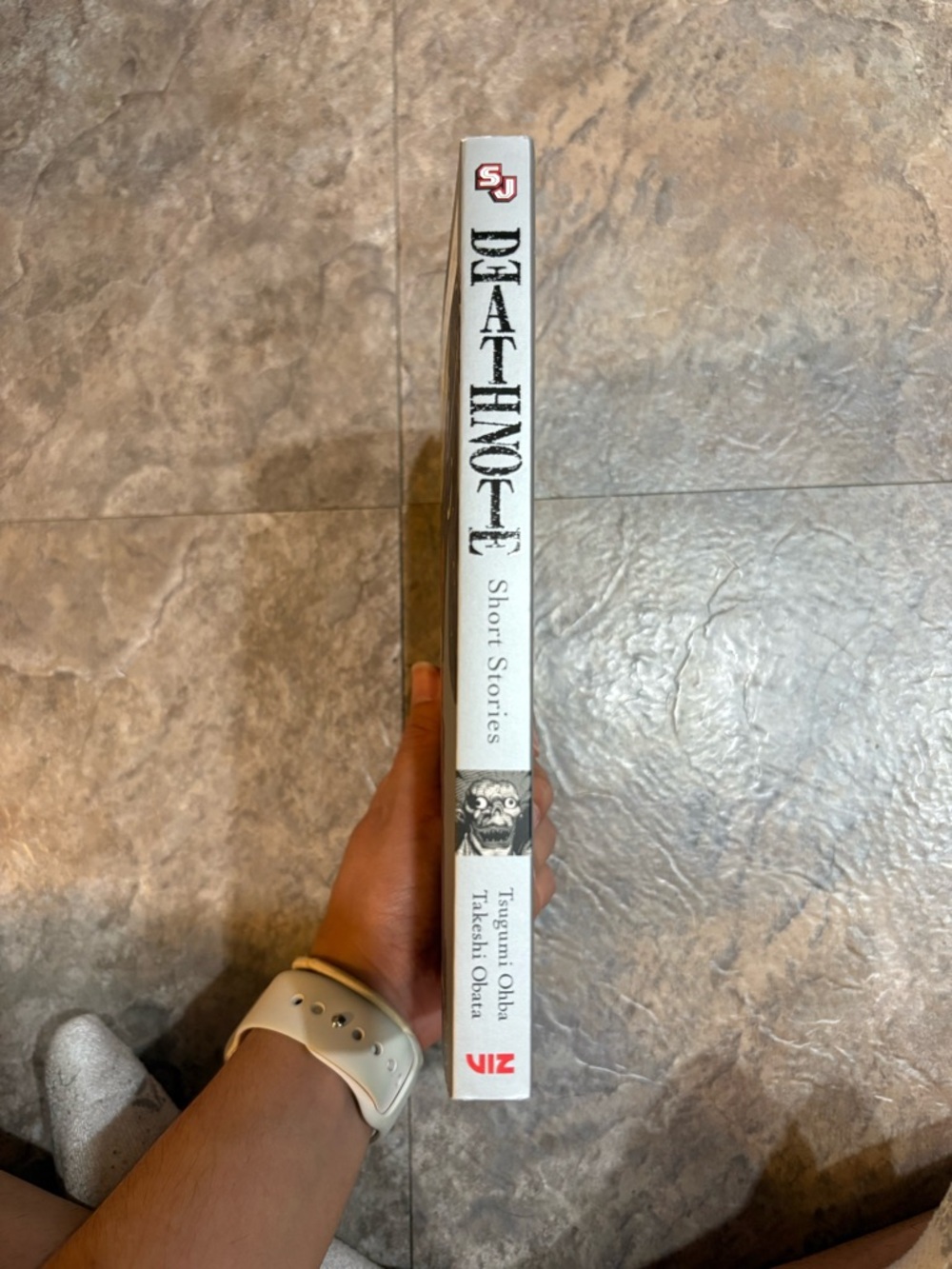 Death Note Short Stories Graphic Novel - Red Apple Cover - Picture 2 of 3